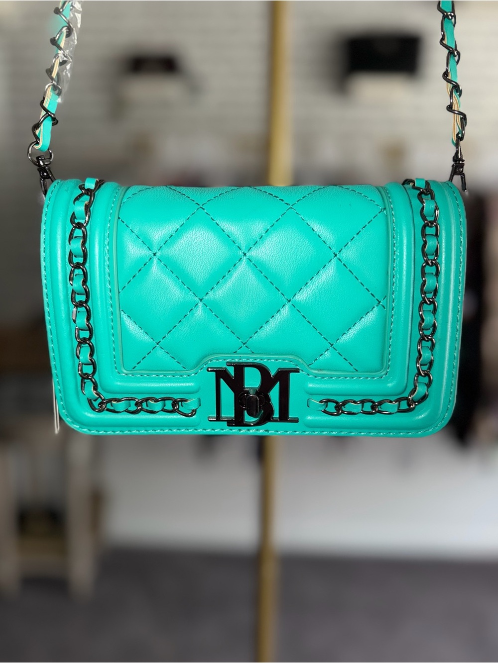 NWT Badgley Mischka Small Messenger Crossbody With Frame And Chain On Cover